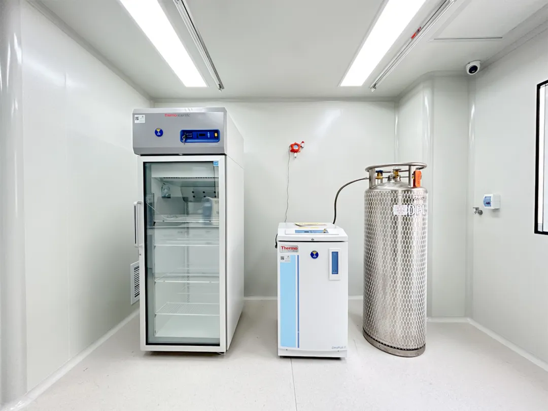 Thermo Fisher 4-8℃冷藏冰箱、液氮储存箱